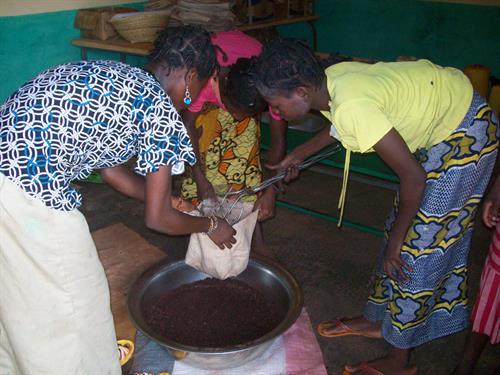 Atelier de fabrication de beurre de karité