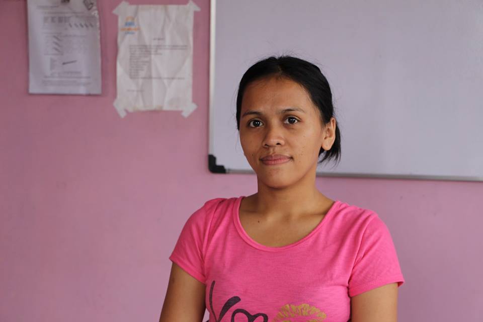 Anarisa, 25 ans et mère d'une petite fille de 3 ans, a rejoint le centre de LP4Y il y a trois ans