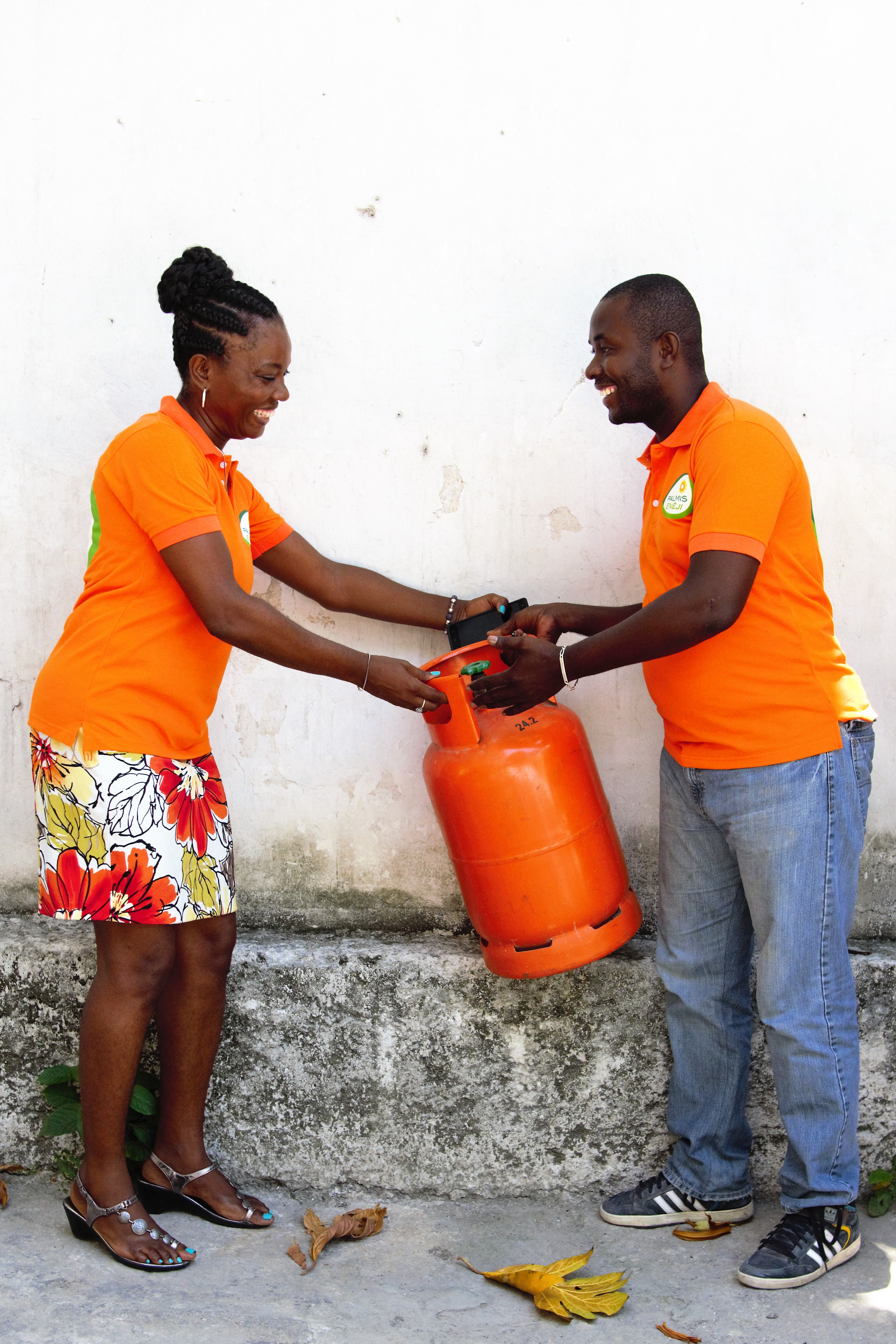 Favoriser l’accès à des solutions de cuisson propres, modernes et efficaces pour les restauratrices de rue