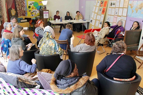 Acting for women’s emancipation through digital tools