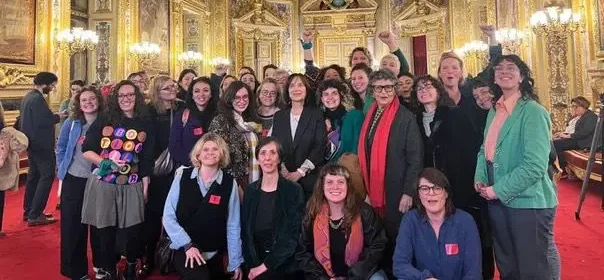 Rassembler la société civile pour améliorer les pratiques vers une éducation à la sexualité effective et efficace