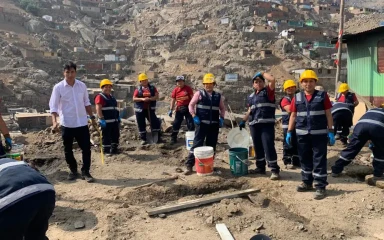 Training Women in Construction and Community Leadership in Lima