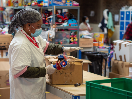 Favoriser l’insertion professionnelle de femmes en situation de précarité à travers le réemploi solidaire de jouets
