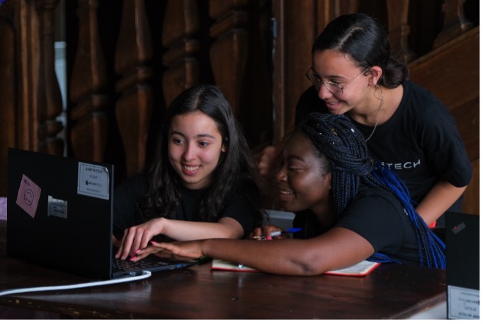 Empowering young women in tech through BECOMTECH’s Ambassadrices program