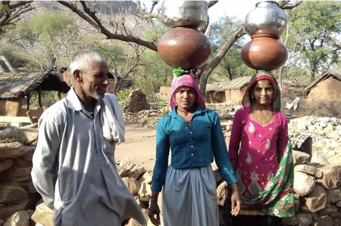 Créer deux coopératives laitières pour renforcer l’autonomie économique des femmes dans le parc de Sariska