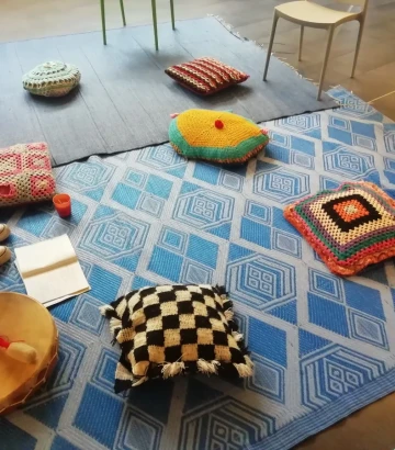 Comprehensive Multidisciplinary Support for Exiled Women in Severe Precarity