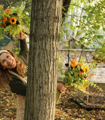 Promoting the professional integration of women and gender minorities through artisanal floristry and holistic support