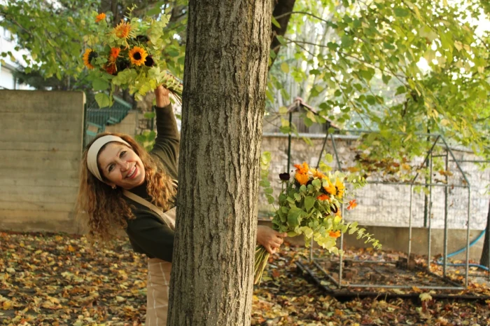 Promoting the professional integration of women and gender minorities through artisanal floristry and holistic support